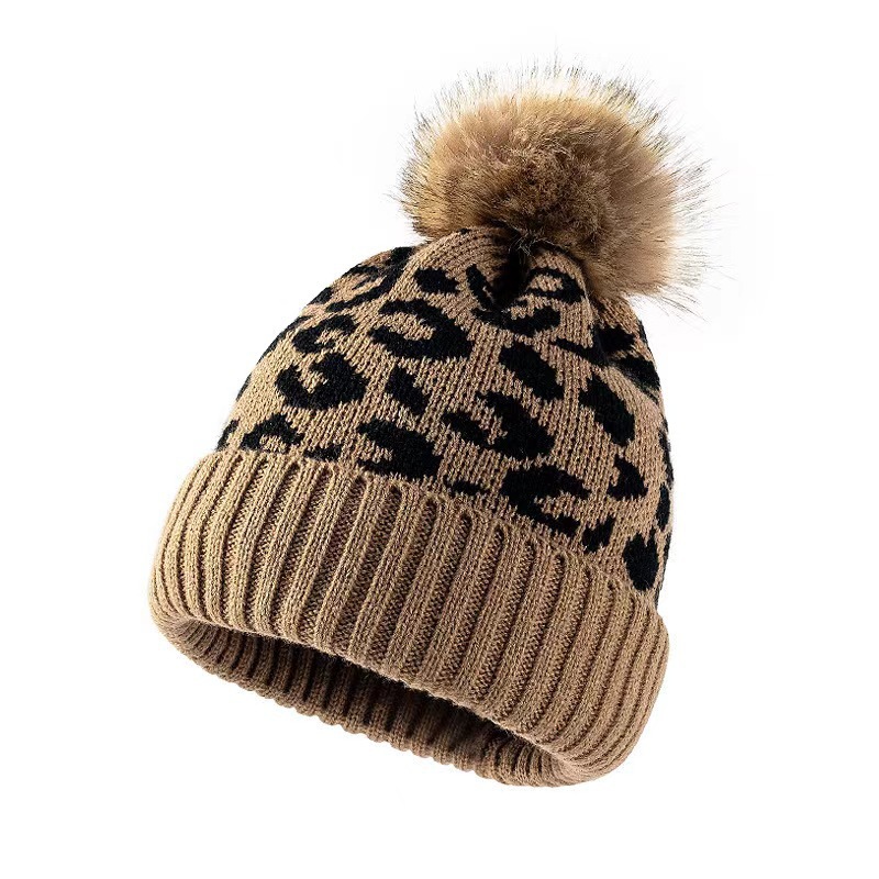 Beanie Cuffed Knit - قبعة نسائية منسوجة بنقشة الفهد، دافئة