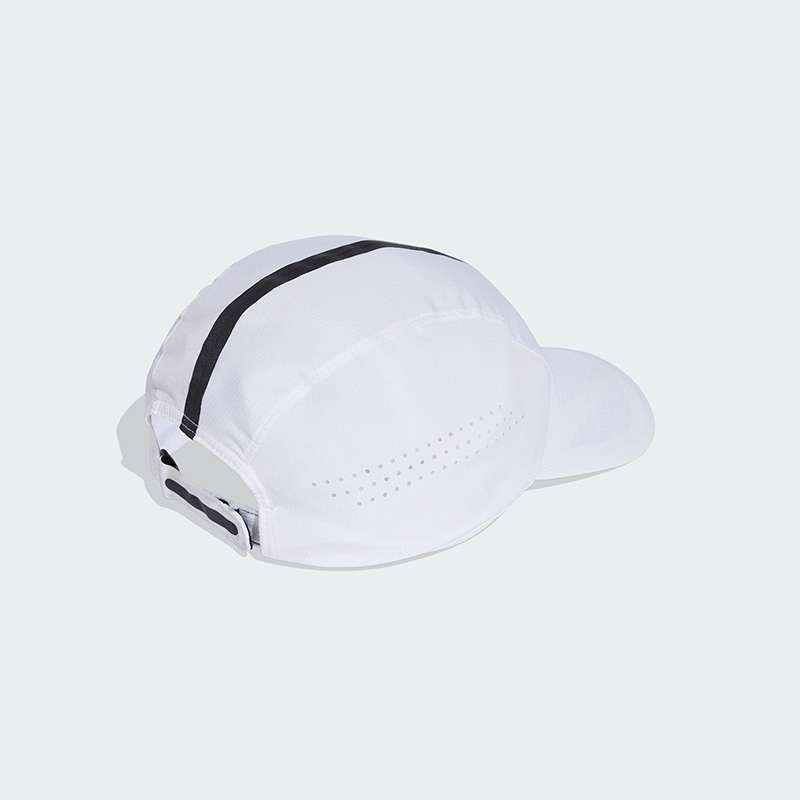 قبعة رياضية بيضاء من أديداس خف - مراجعة Running Cap Lightweight وسعره